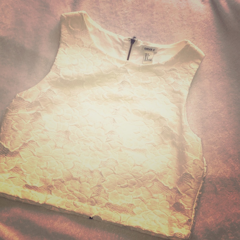 Flower print lace crop top, only worn once!